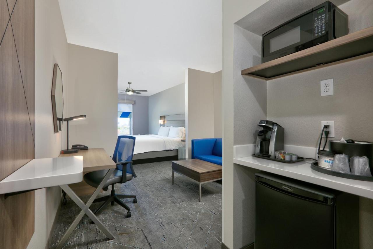 Holiday Inn Express & Suites North Dallas At Preston By Ihg Luaran gambar