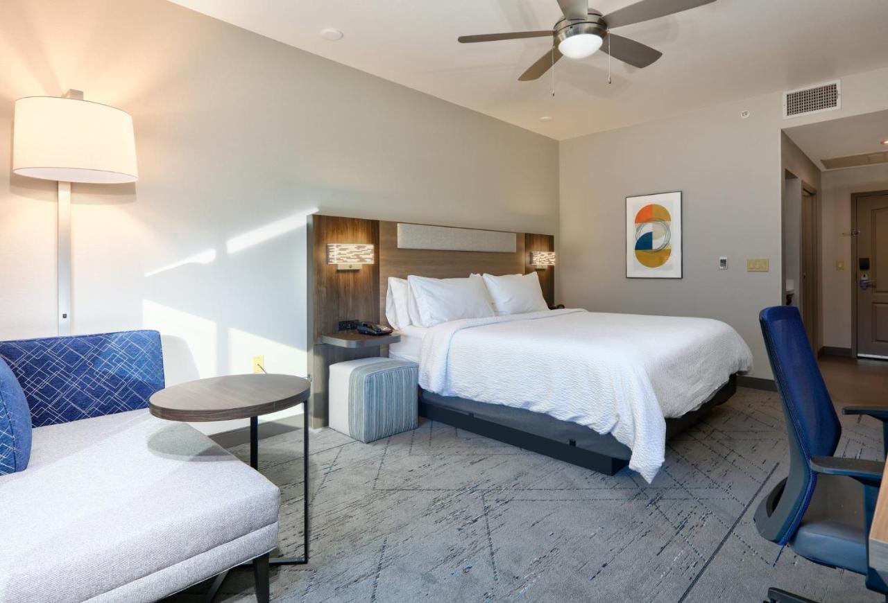 Holiday Inn Express & Suites North Dallas At Preston By Ihg Luaran gambar