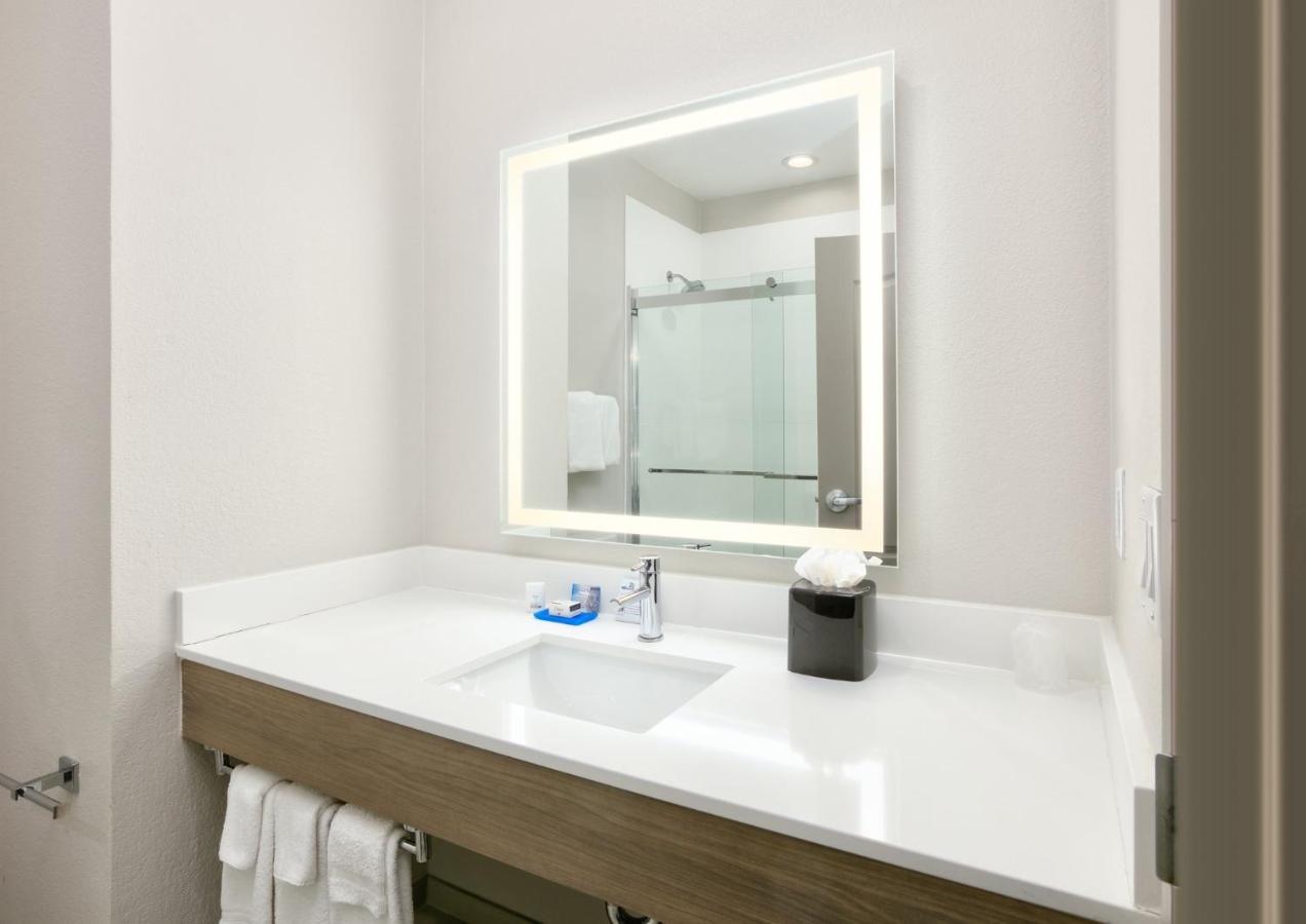 Holiday Inn Express & Suites North Dallas At Preston By Ihg Luaran gambar