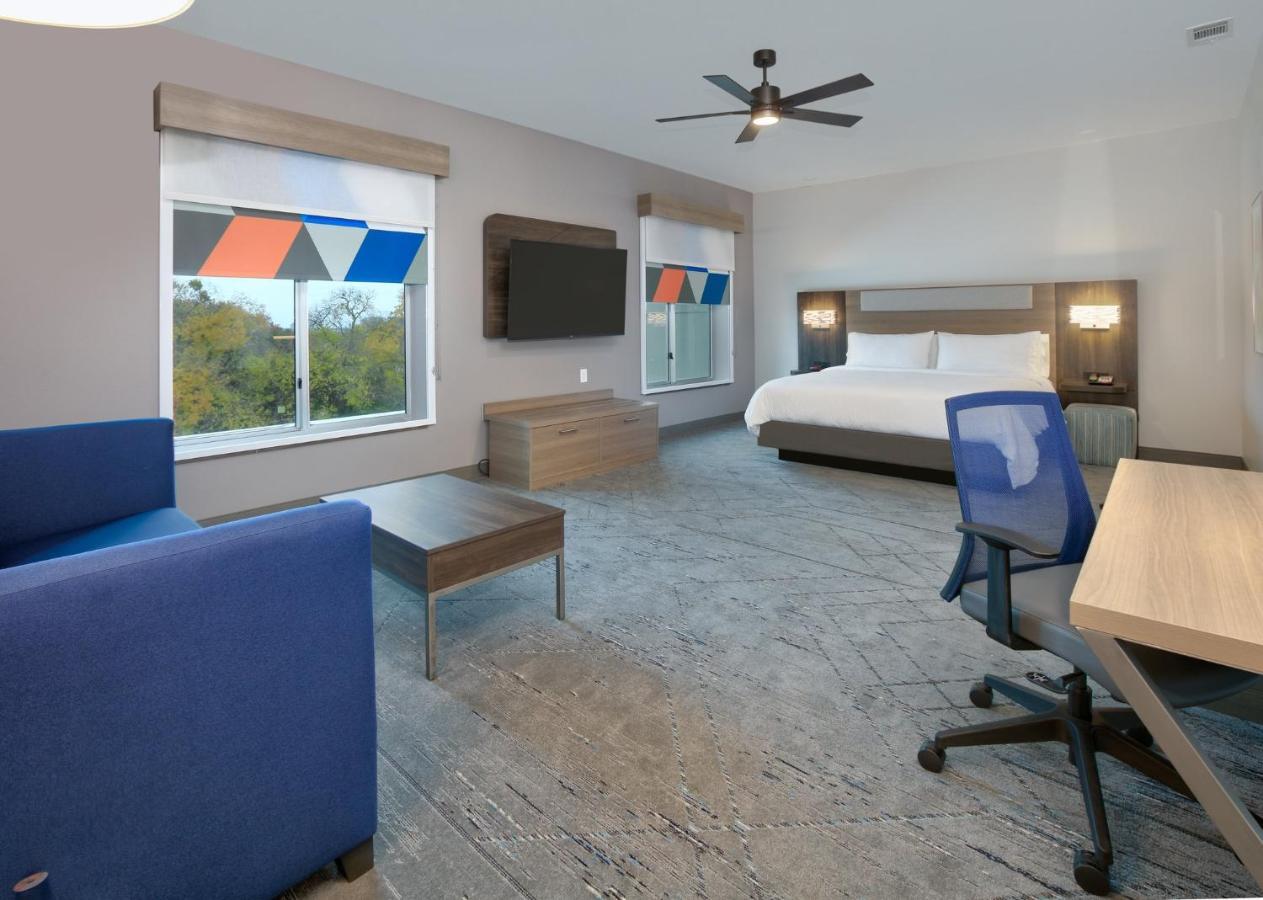 Holiday Inn Express & Suites North Dallas At Preston By Ihg Luaran gambar