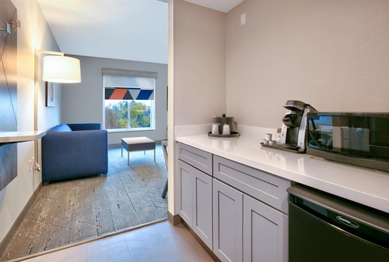 Holiday Inn Express & Suites North Dallas At Preston By Ihg Luaran gambar